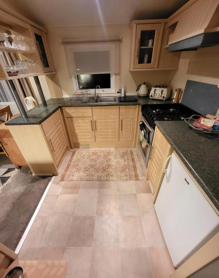 Fab Caravan Holiday Home Colmonell Exterior foto